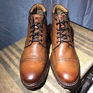 SOLD Florsheim Men’s Boots
Size 9-91/2